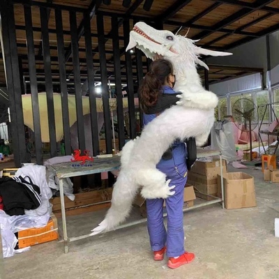 Fantoche de mão de dinossauro de borracha com controle manual personalizado
