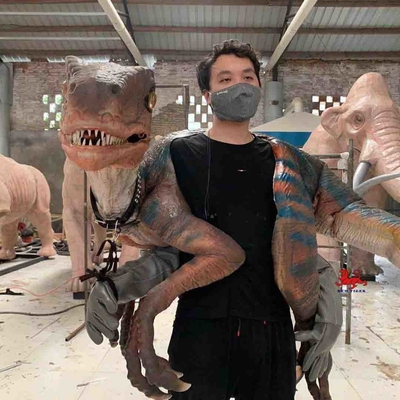 Bom preço. Fantoche de mão Dino feito à mão para idade adulta Fantoche de mão Raptor on-line